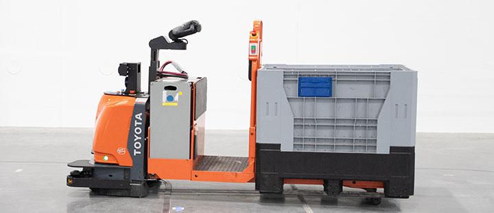 Toyota-pallet-truck-driverless-fork-truck-warehouse-AGV